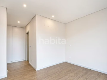 Apartamento T4 para Venda em Cedofeita, Santo Ildefonso, Sé, Miragaia, São Nicolau e Vitória