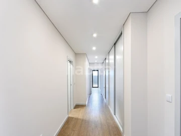 Apartamento T4 para Venda em Cedofeita, Santo Ildefonso, Sé, Miragaia, São Nicolau e Vitória