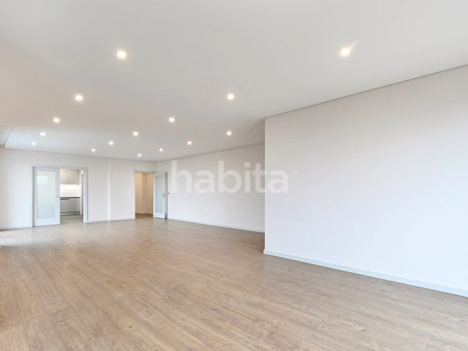 Apartamento T4 para Venda em Cedofeita, Santo Ildefonso, Sé, Miragaia, São Nicolau e Vitória Foto 10
