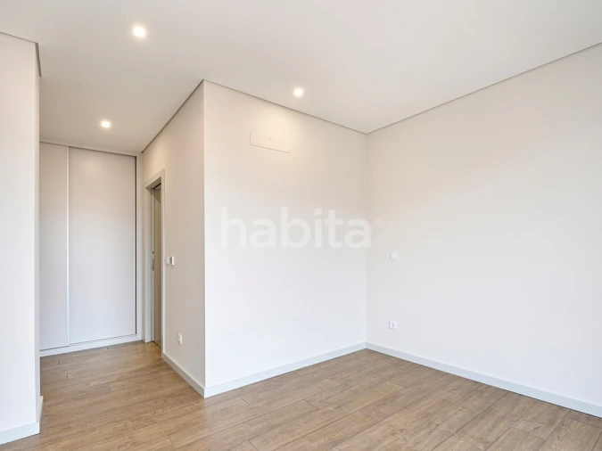Apartamento T4 para Venda em Cedofeita, Santo Ildefonso, Sé, Miragaia, São Nicolau e Vitória Foto 15