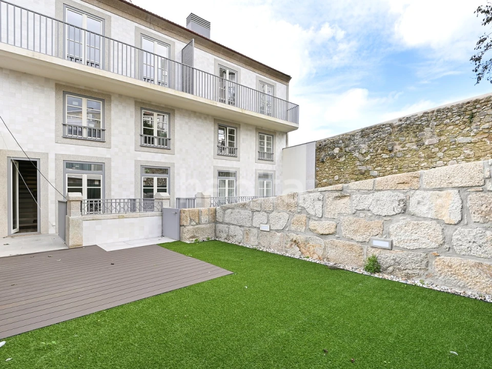 Apartamento T1 para Venda em Santa Marinha e São Pedro da Afurada Foto 1