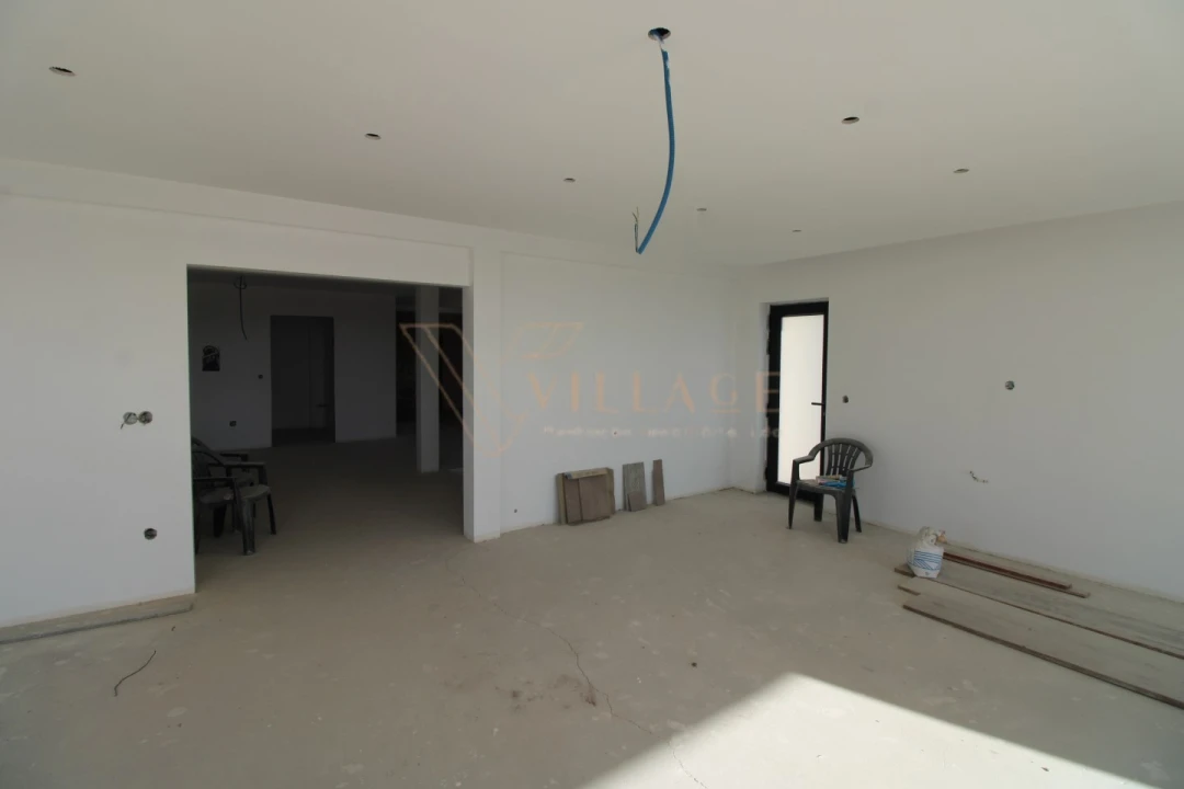 Moradia T4 para Venda em Loivo Foto 17