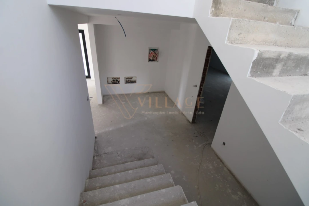 Moradia T4 para Venda em Loivo Foto 20