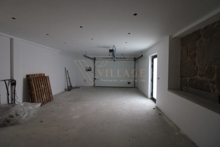 Moradia T4 para Venda em Loivo Foto 23