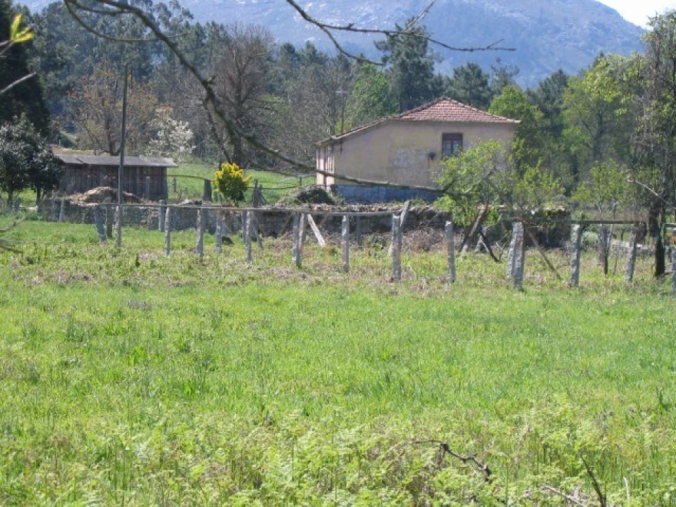 Moradia T2 para Venda em Campos e Vila Meã Foto 5
