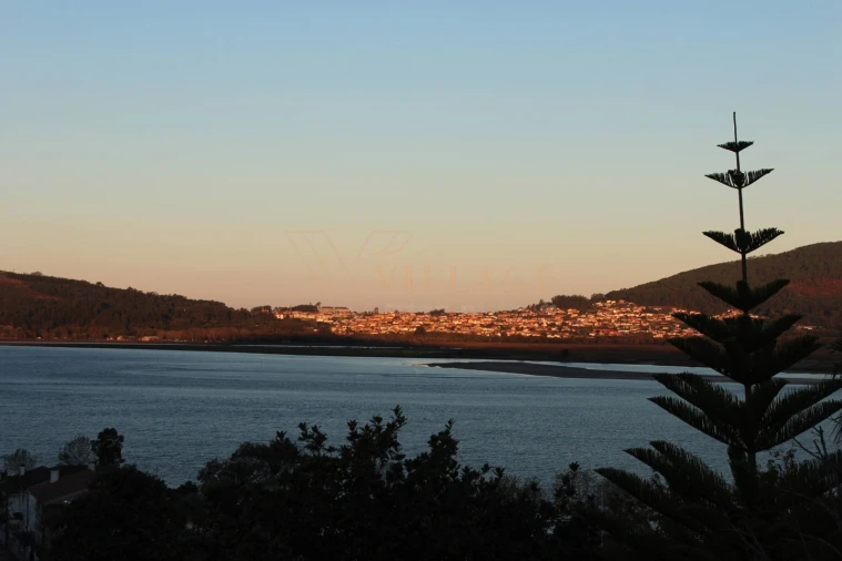 Moradia T4 para Venda em Seixas Foto 9