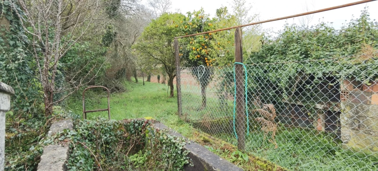 Moradia T2 para Venda em Gondarem Foto 4