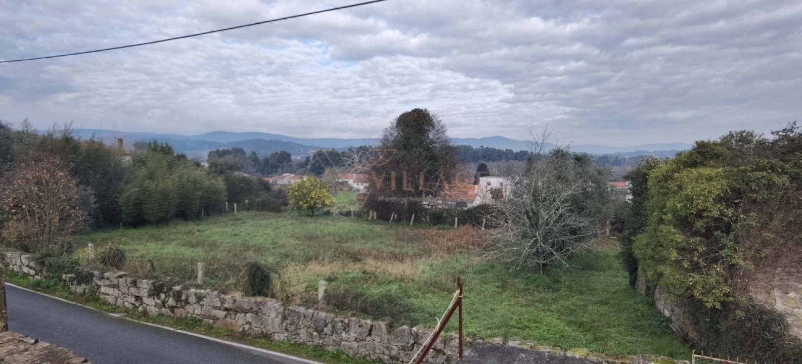 Moradia T2 para Venda em Gondarem Foto 5