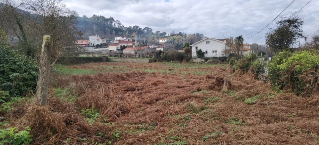 Moradia T2 para Venda em Gondarem Foto 6