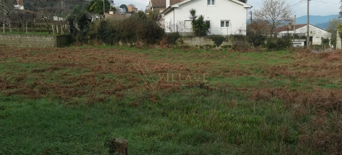 Moradia T2 para Venda em Gondarem Foto 10