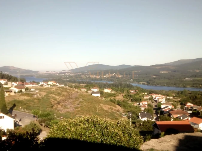 Moradia T3 para Venda em Loivo Foto 5