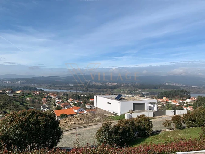 Moradia T3 para Venda em Loivo Foto 7