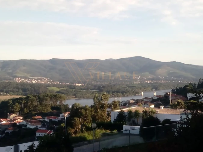 Moradia T3 para Venda em Loivo Foto 8