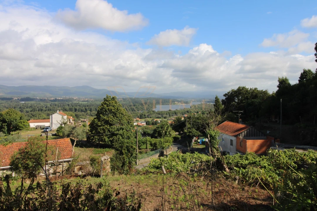 Terreno para Venda em Gondarem Foto 17