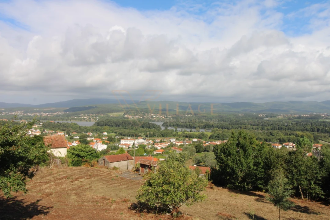 Terreno para Venda em Gondarem Foto 22