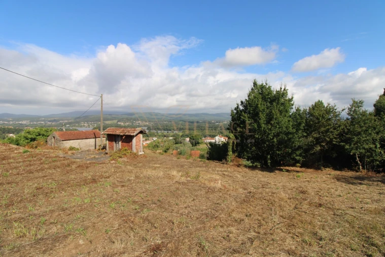 Terreno para Venda em Gondarem Foto 14