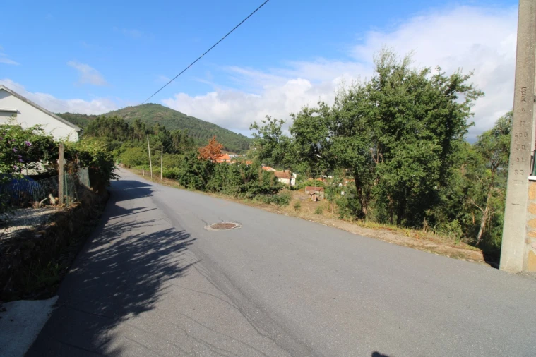 Terreno para Venda em Gondarem Foto 23