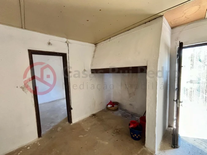 Quinta T2 para Venda em Couço Foto 29