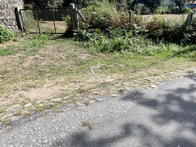 Terreno para Venda em Romarigães Foto 22