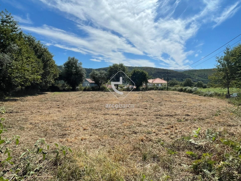 Terreno para Venda em Romarigães Foto 3