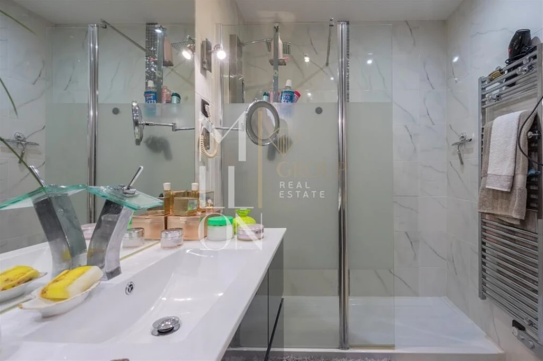 Apartamento T4 para Venda em Carcavelos e Parede Foto 32