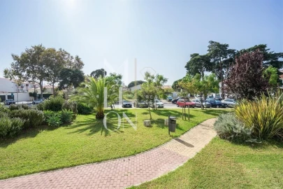Apartamento T4 para Venda em Carcavelos e Parede