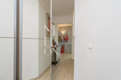 Apartamento T4 para Venda em Carcavelos e Parede