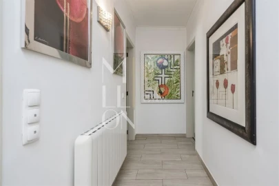 Apartamento T4 para Venda em Carcavelos e Parede