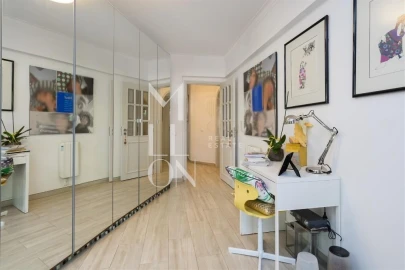 Apartamento T4 para Venda em Carcavelos e Parede