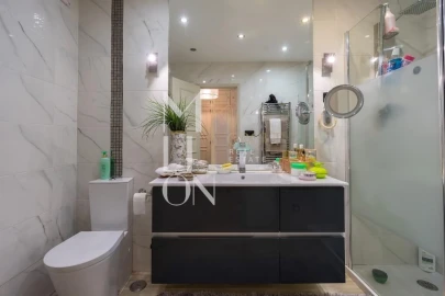 Apartamento T4 para Venda em Carcavelos e Parede