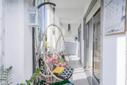 Apartamento T4 para Venda em Carcavelos e Parede