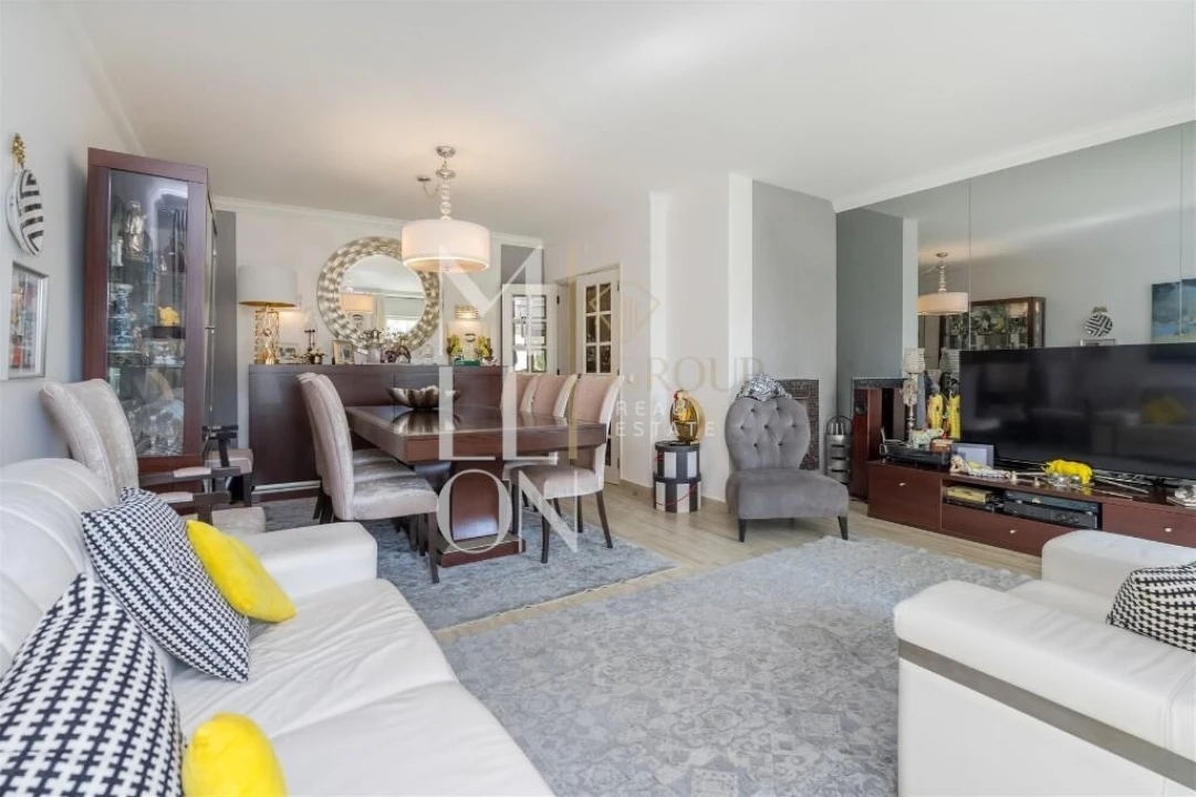 Apartamento T4 para Venda em Carcavelos e Parede Foto 15