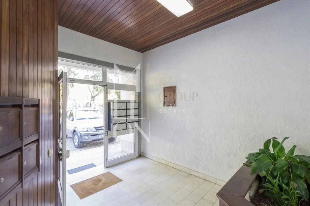 Apartamento T4 para Venda em Carcavelos e Parede Foto 4