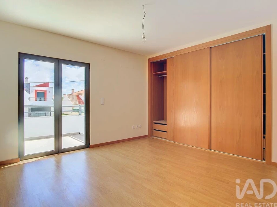 Moradia T4 para Venda em Silveira Foto 25