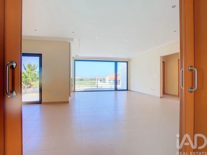 Moradia T4 para Venda em Silveira Foto 14