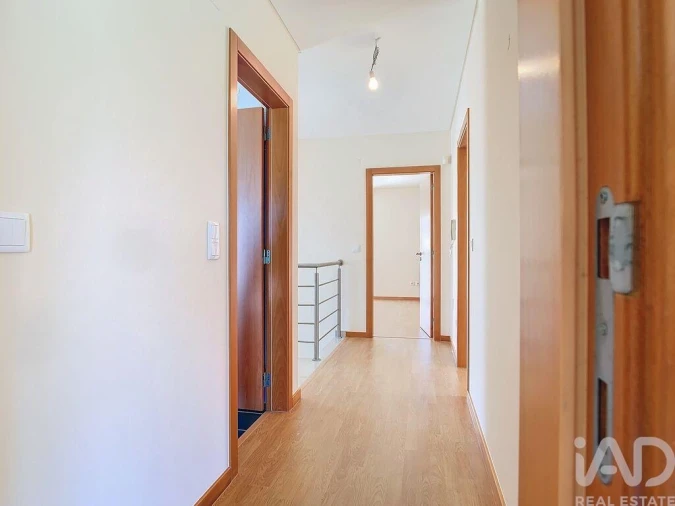 Moradia T4 para Venda em Silveira Foto 20