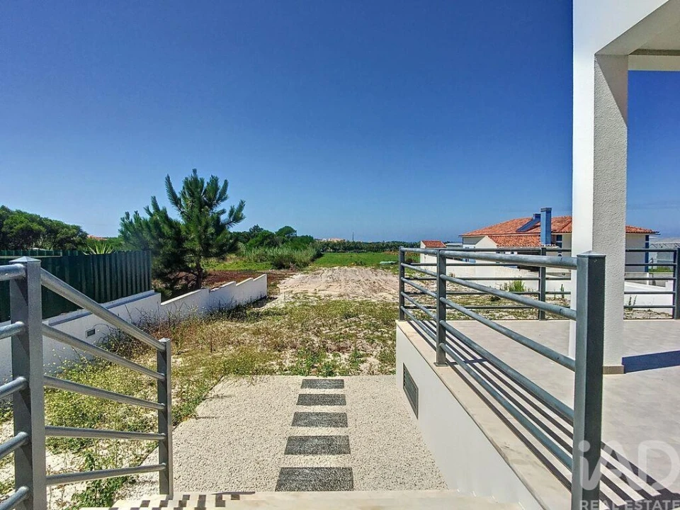 Moradia T4 para Venda em Silveira Foto 8