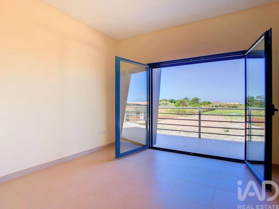 Moradia T4 para Venda em Silveira Foto 13