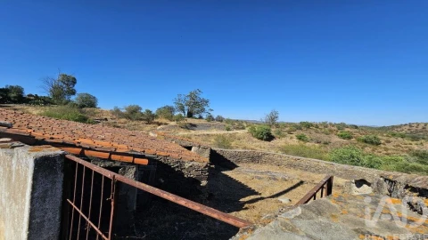 Terreno para Venda em Alcoutim e Pereiro