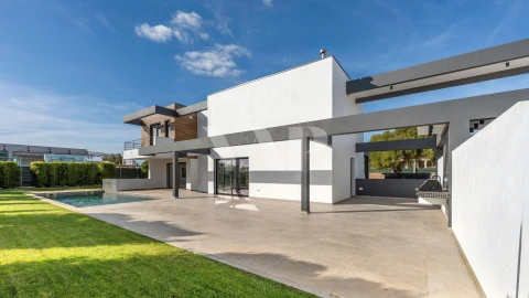Moradia T3 para Venda em Quarteira