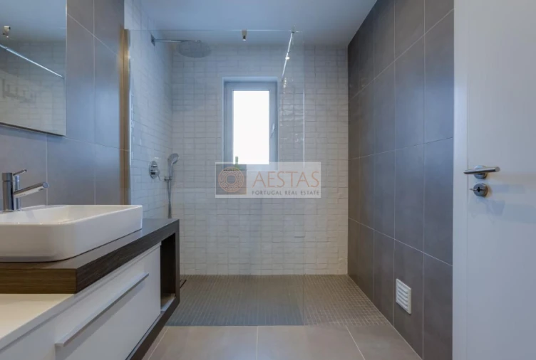 Apartamento T2 para Venda em Lagos (São Sebastião e Santa Maria) Foto 16