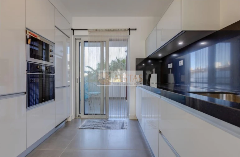 Apartamento T2 para Venda em Lagos (São Sebastião e Santa Maria) Foto 6