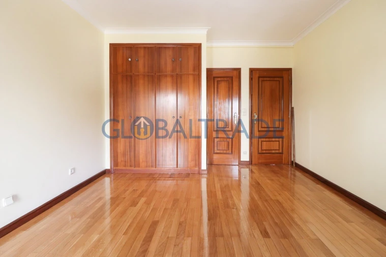Moradia T3 para Venda em Campanhã Foto 12