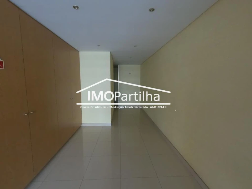 Escritório para Venda em Rio de Mouro Foto 8