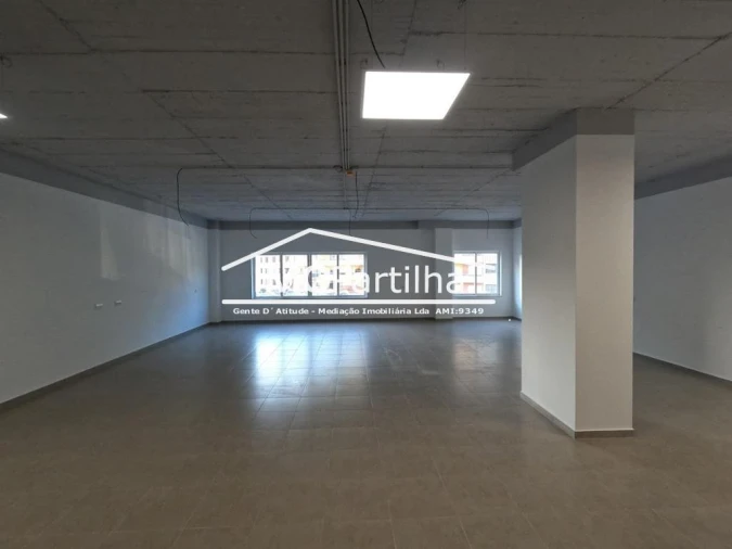 Escritório para Venda em Rio de Mouro Foto 4