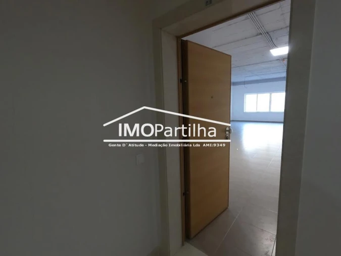 Escritório para Venda em Rio de Mouro Foto 5