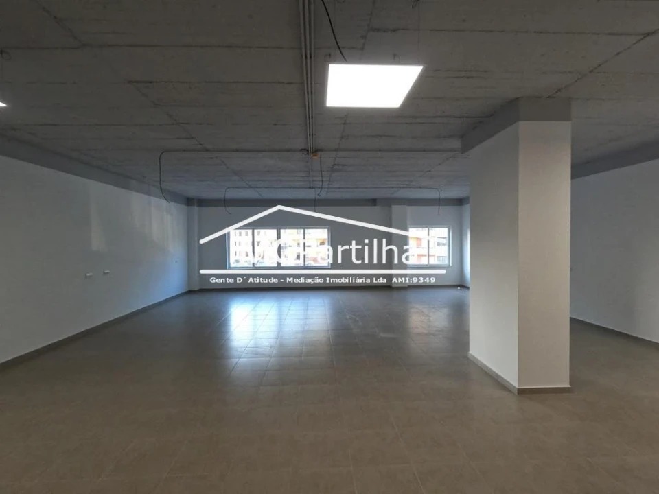 Escritório para Venda em Rio de Mouro Foto 4