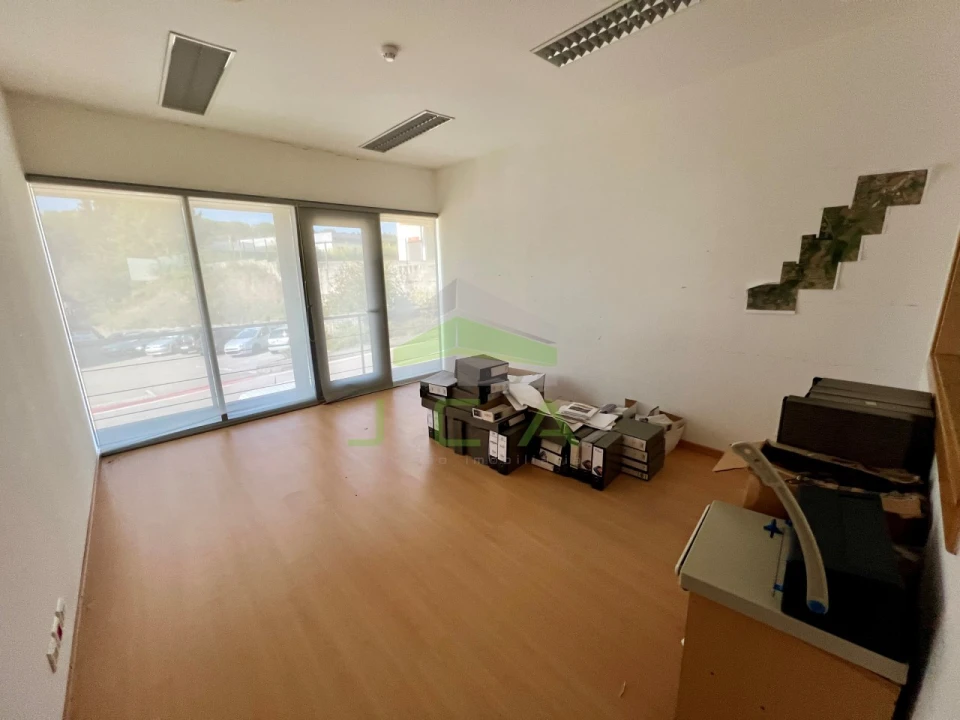 Armazém para Arrendamento em Santa Catarina da Serra e Chainça Foto 15