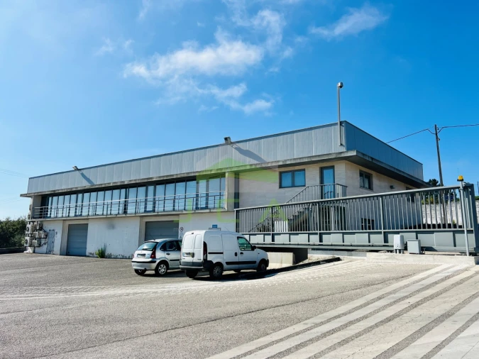 Armazém para Arrendamento em Santa Catarina da Serra e Chainça Foto 3