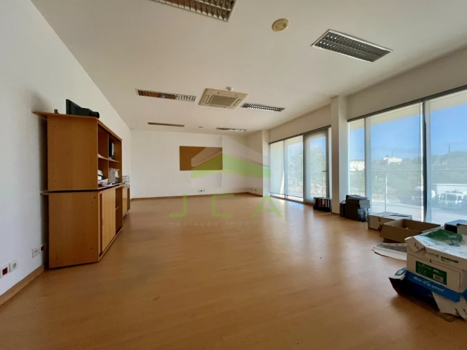 Armazém para Arrendamento em Santa Catarina da Serra e Chainça Foto 11